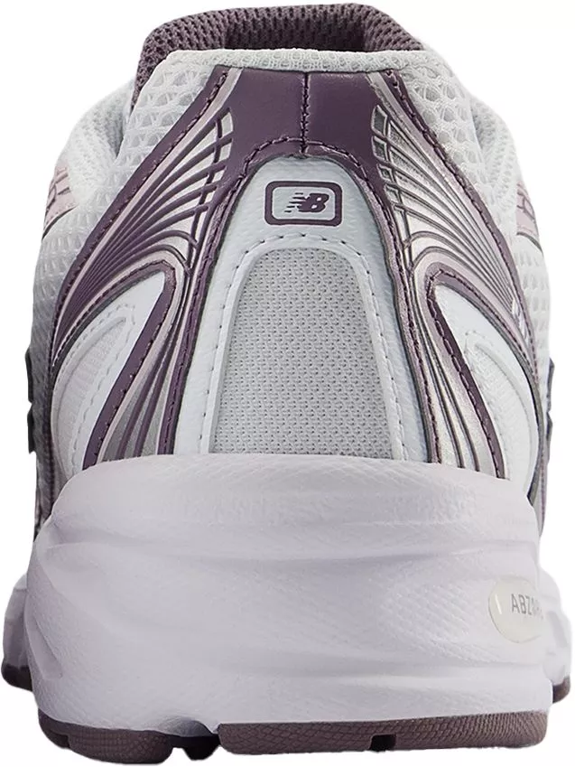 Παπούτσια New Balance 740