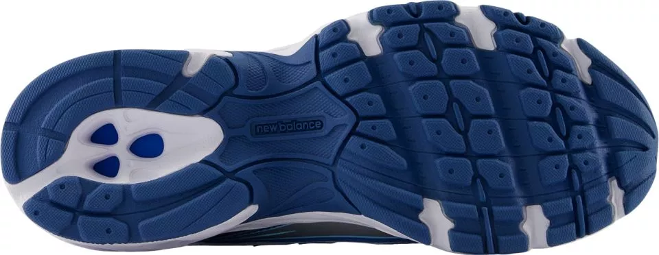 Παπούτσια New Balance 740
