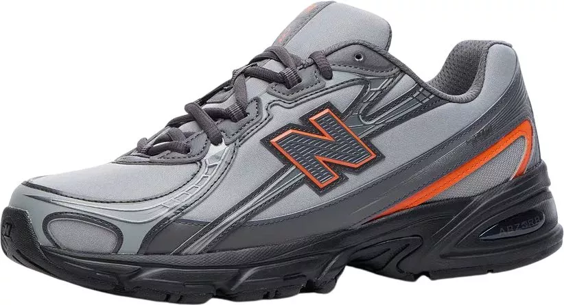 Παπούτσια New Balance 740