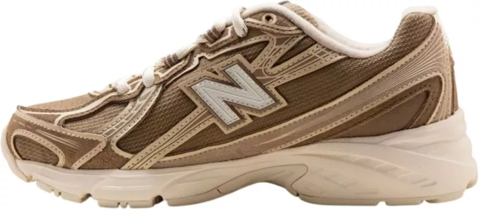 Παπούτσια New Balance 740