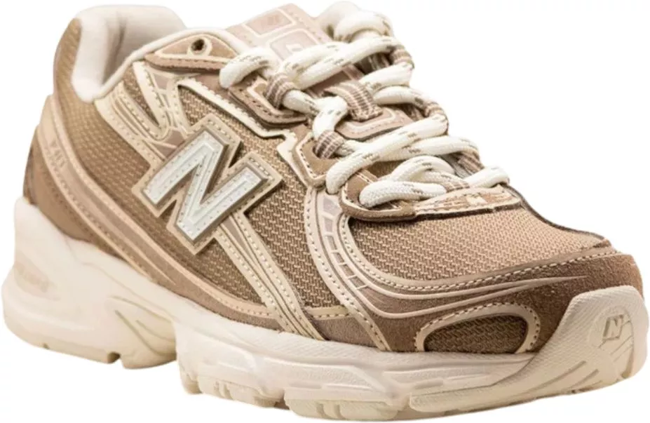 Παπούτσια New Balance 740