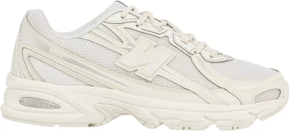 Παπούτσια New Balance 740