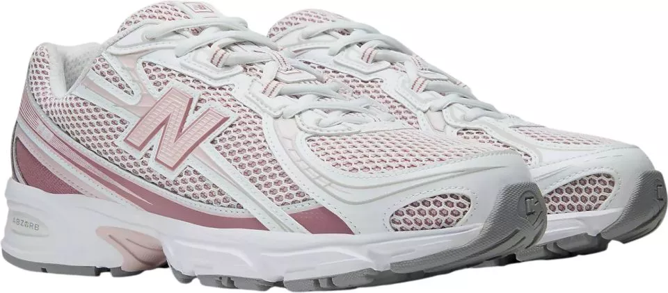 Παπούτσια New Balance 740