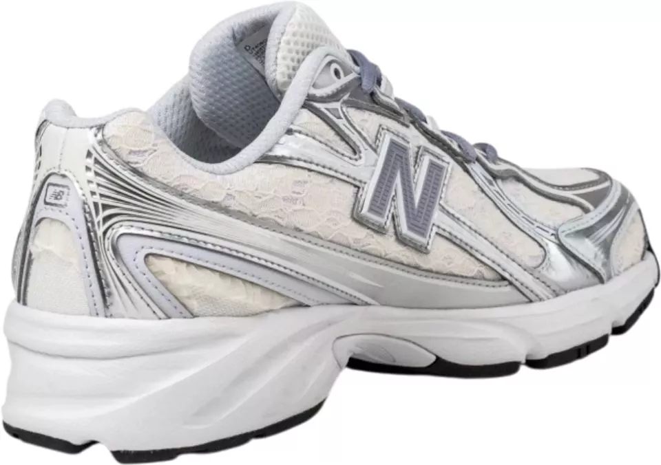 Παπούτσια New Balance 740