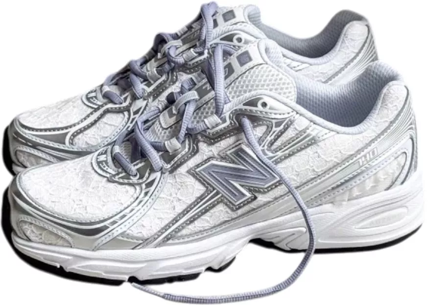 Παπούτσια New Balance 740