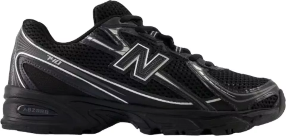 Παπούτσια New Balance 740