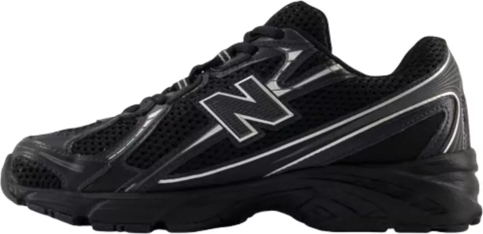 Παπούτσια New Balance 740