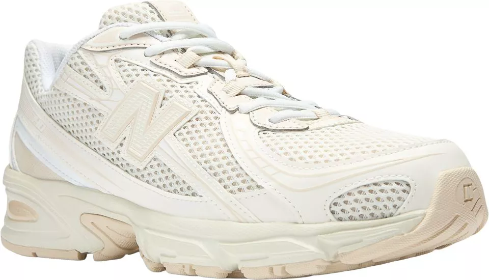 Παπούτσια New Balance 740