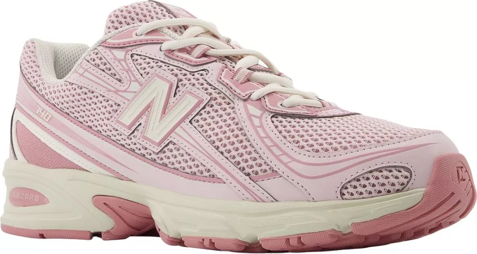 Παπούτσια New Balance 740