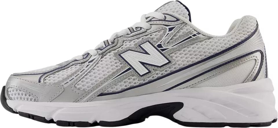 Παπούτσια New Balance 740