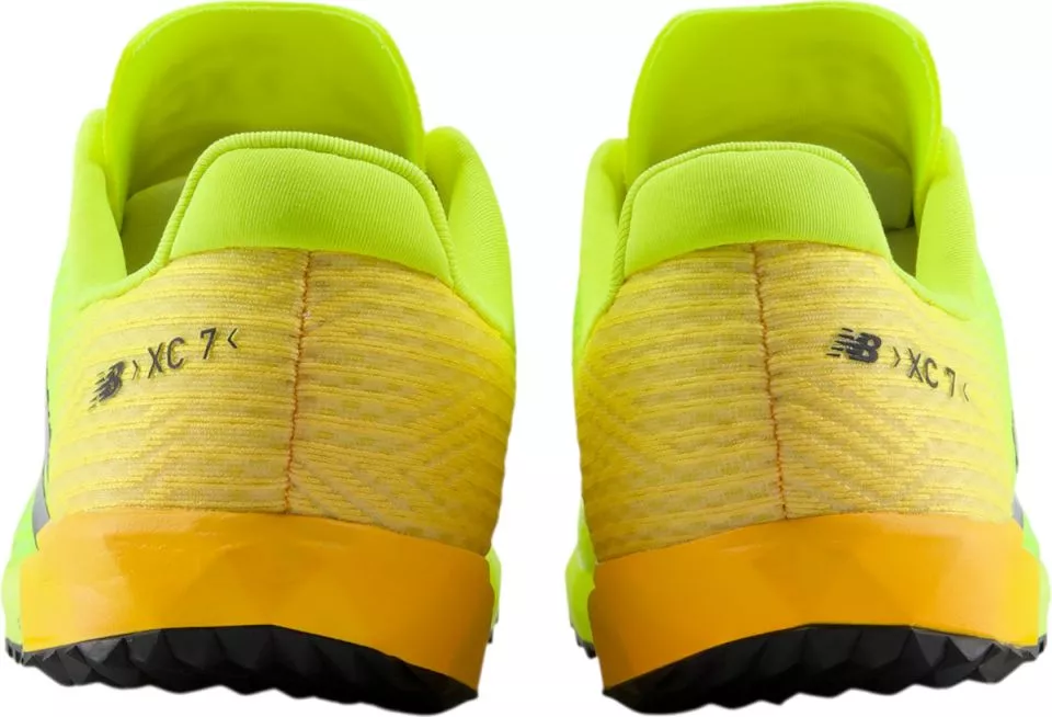 Banskor/Spikskor New Balance FuelCell XC7 v5