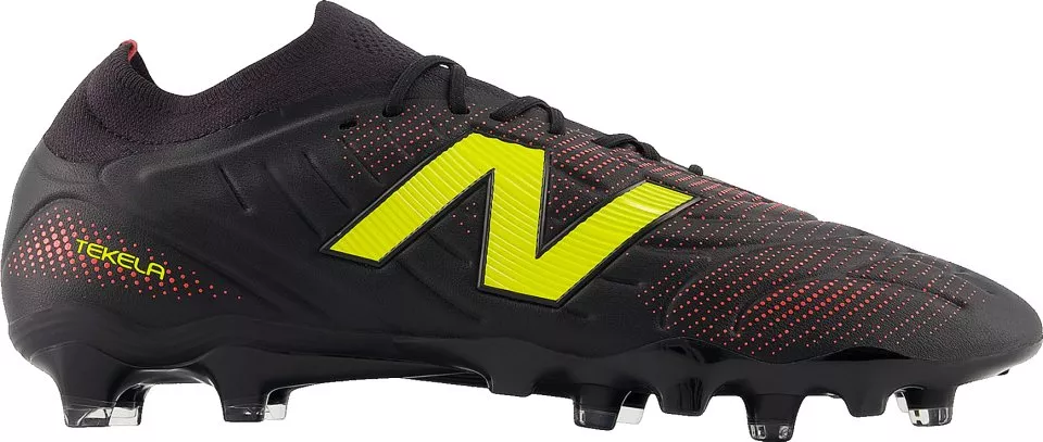 Buty piłkarskie New Balance Tekela Pro Low v5 FG