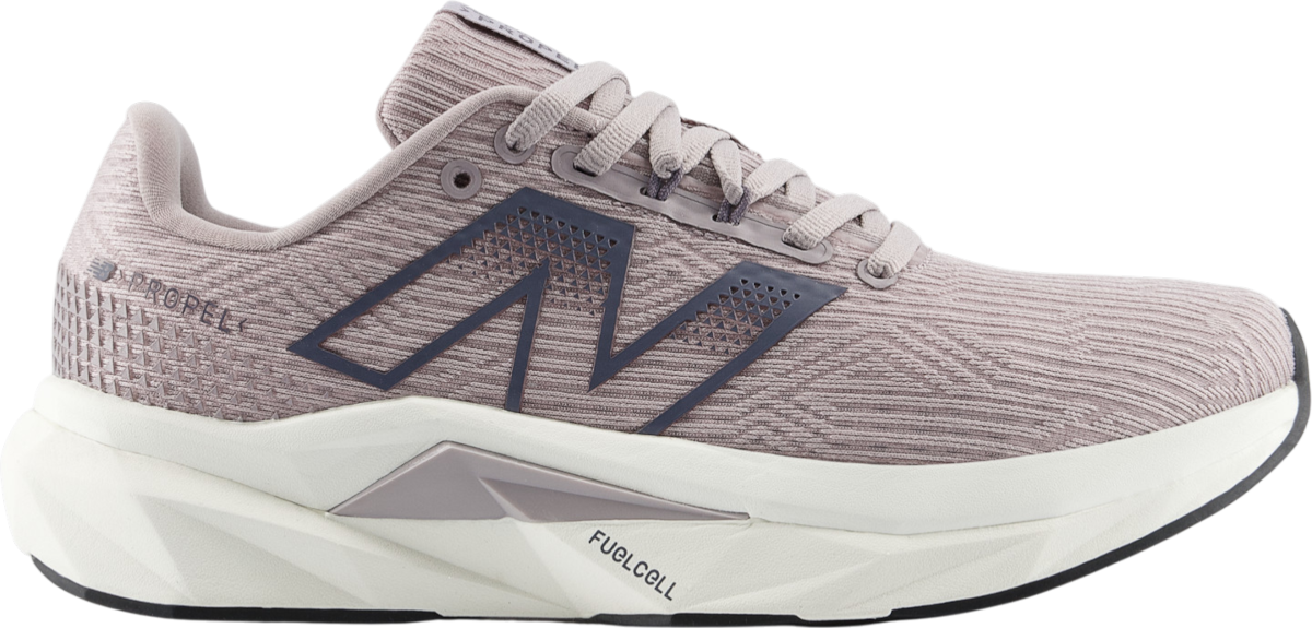 New Balance FuelCell Propel v5