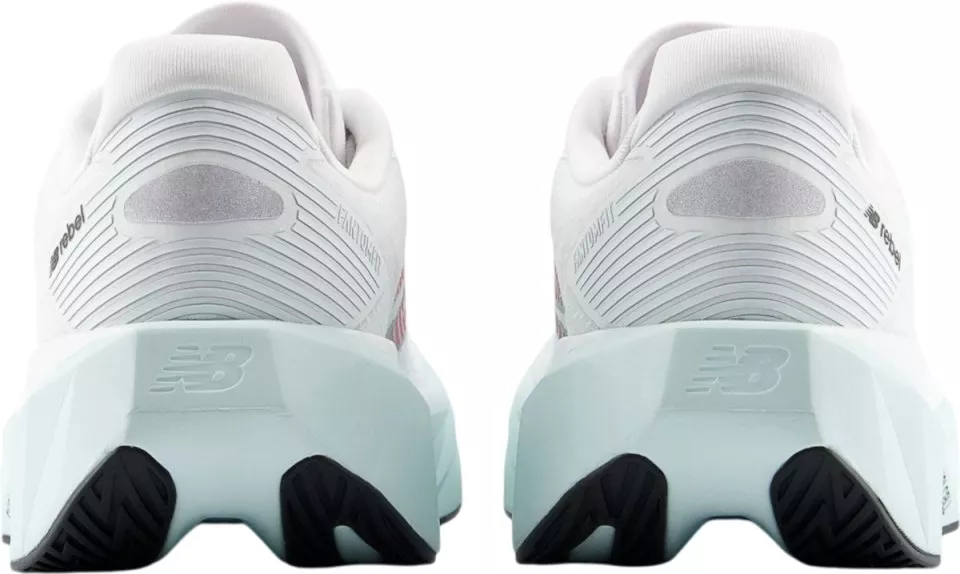 Tekaški copati New Balance FuelCell Rebel v5