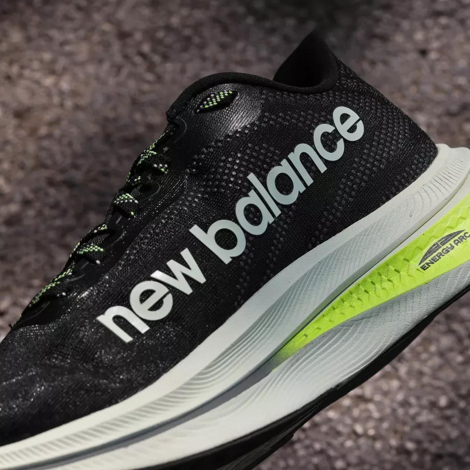 Bežecké topánky New Balance FuelCell SuperComp Trainer v2